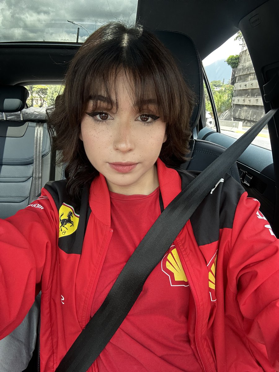 FairlyGab's tweet photo. me peinaron y me veo mujer💇🏻‍♀️ https://t.co/C9qgZLk4mN