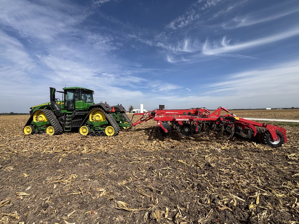 rydixon_'s tweet photo. Tiger 8MT incorporating 270bu corn residue here In Missouri! #Horsch #TigerMT https://t.co/GHkIYZ01nh