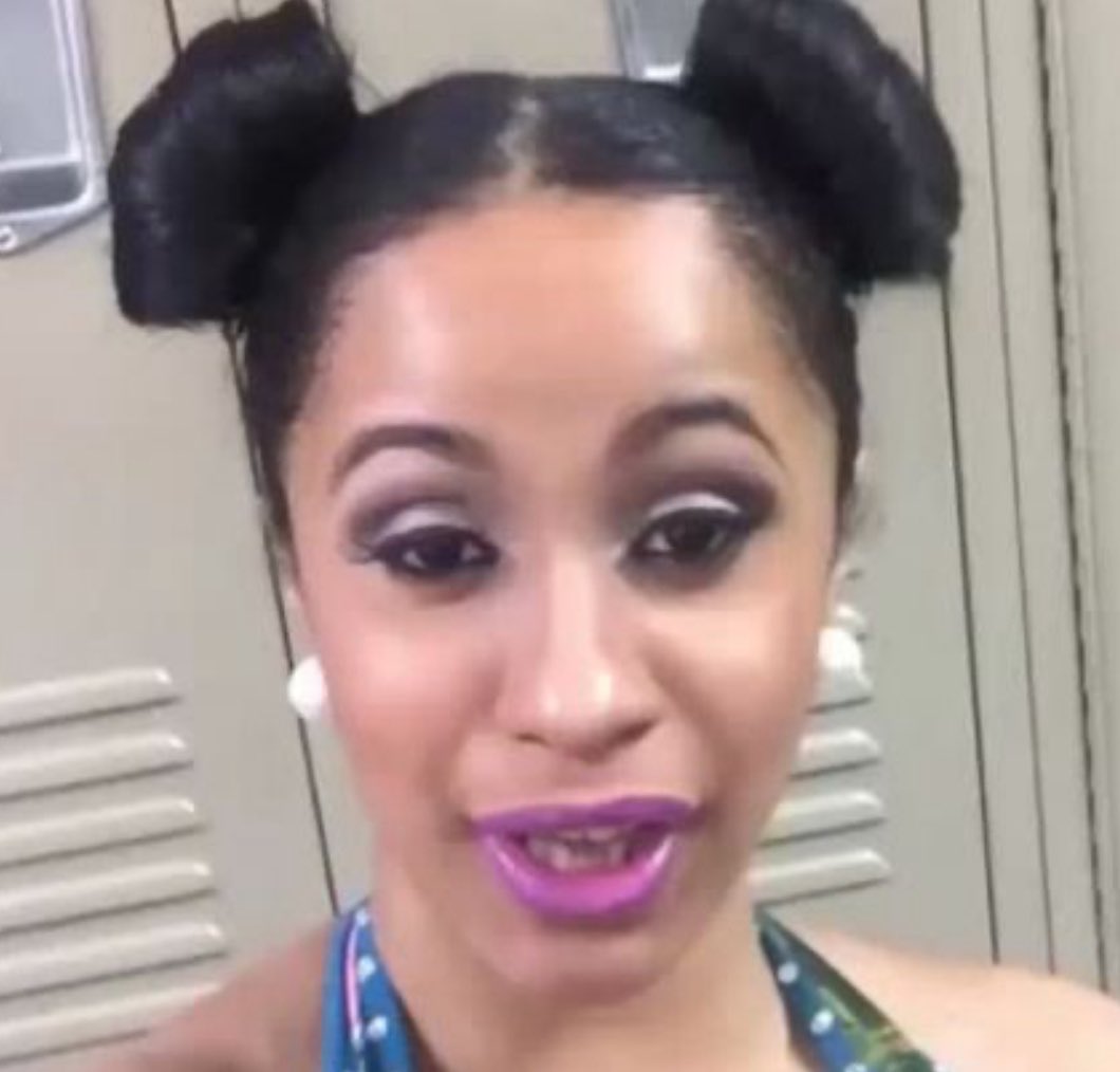 ZambianBarb's tweet image. These gums you slow a*s btch