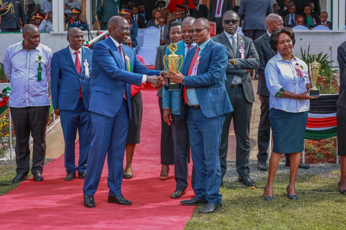 KephisKe's tweet photo. Today at the Nairobi International Trade Fair, H.E. President William Samoei Ruto officially opened this year’s show and presented KEPHIS with a prestigious trophy. 

The award was received on behalf of the institution by the Board Chair, Hon. Joseph M’Eruaki, alongside Board https://t.co/EqO9Xl0VGZ