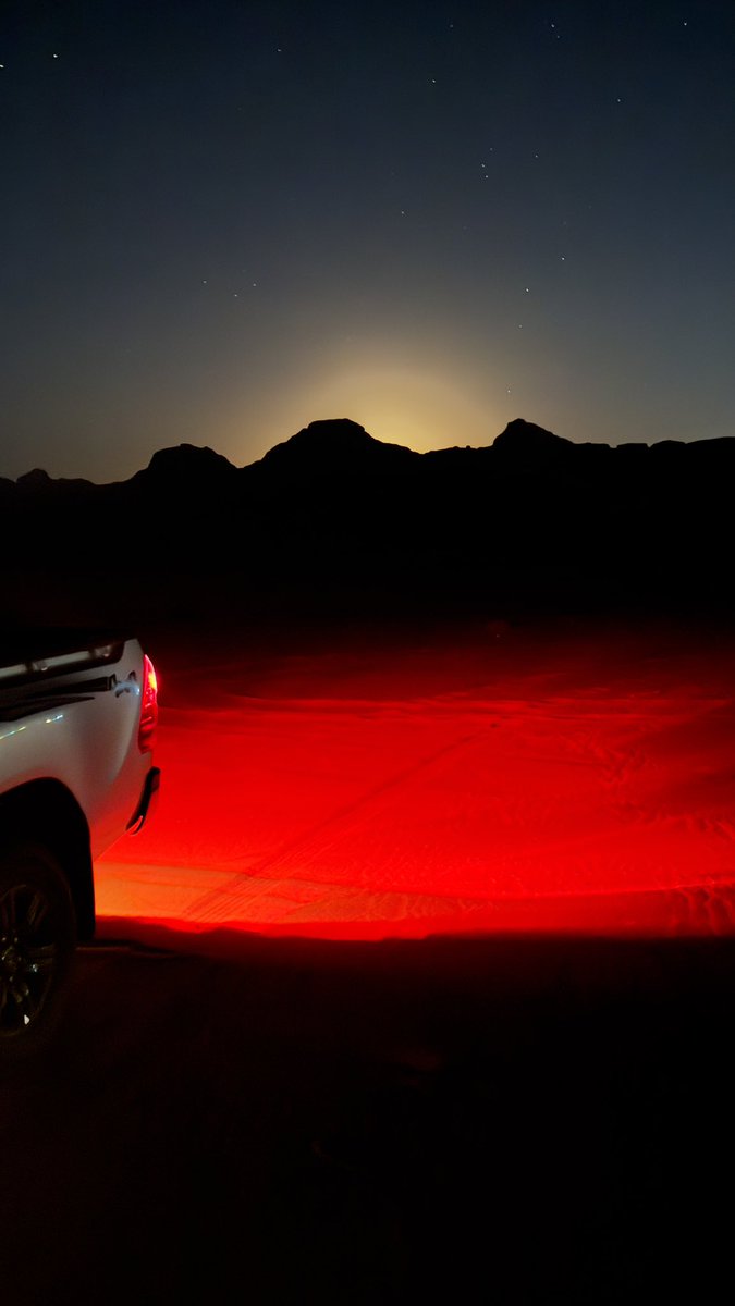 67arr's tweet image. على بساط اليل نسري بـ الاحلام
ونسامر نجوم السماء بـ الاماني