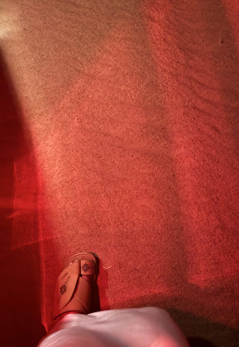 67arr's tweet image. على بساط اليل نسري بـ الاحلام
ونسامر نجوم السماء بـ الاماني