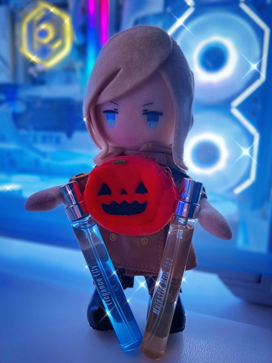 いつまでもアロハ着せてたから秋服にしてフレグランスを1プッシュしてみたら部屋が甘くなった🥹🍨🍩🍰🧁🍭🍹