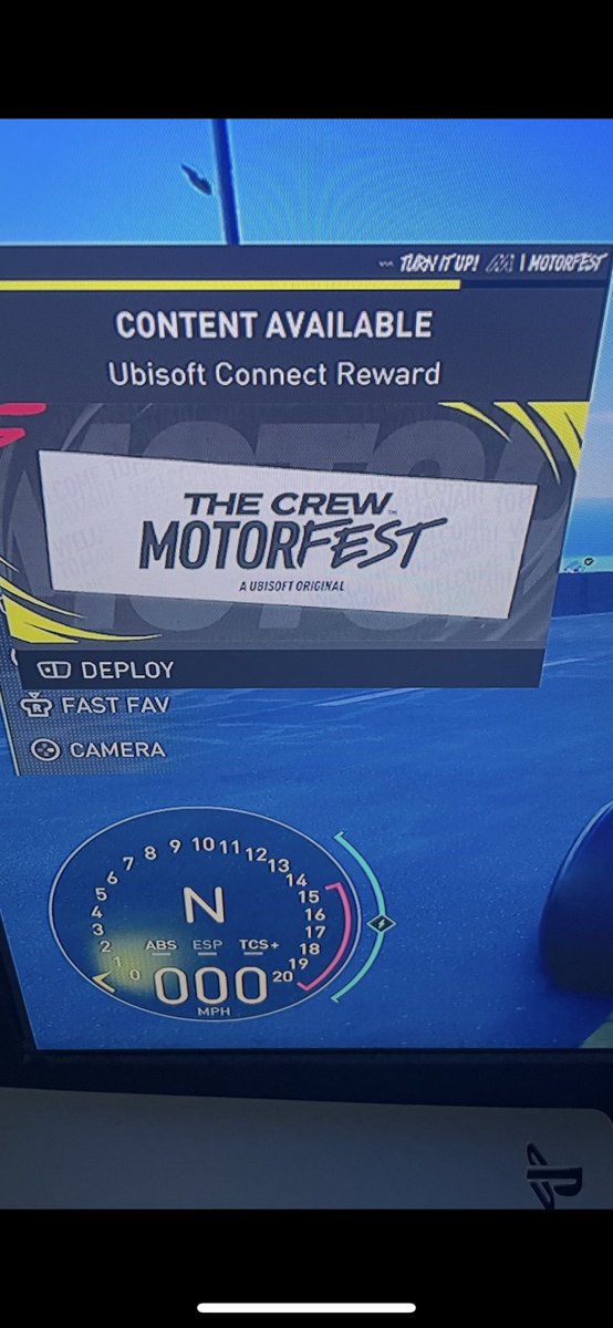 Mathieson001's tweet photo. @UbisoftSupport hi it appears I have a bug in the Crew Motorfest. Ever time I exit out of the menu or map the Ubisoft Connect reward notification pops up all the time I know the reason it pops up constantly is because I have hit buck cap. Thanks https://t.co/qbA65NSUnN