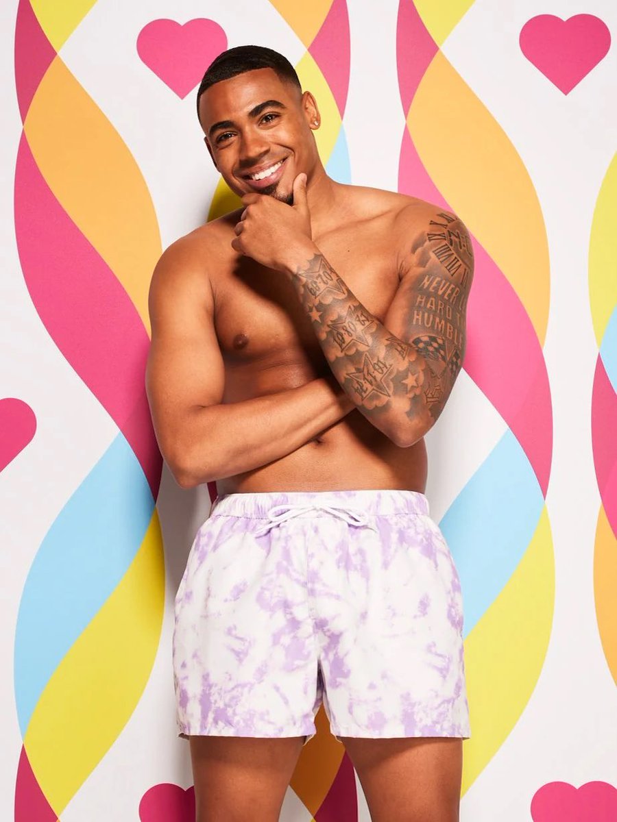 AllyssaGarlock's tweet photo. MY winners im so sorry #LoveIslandGames https://t.co/5KG8serSHo