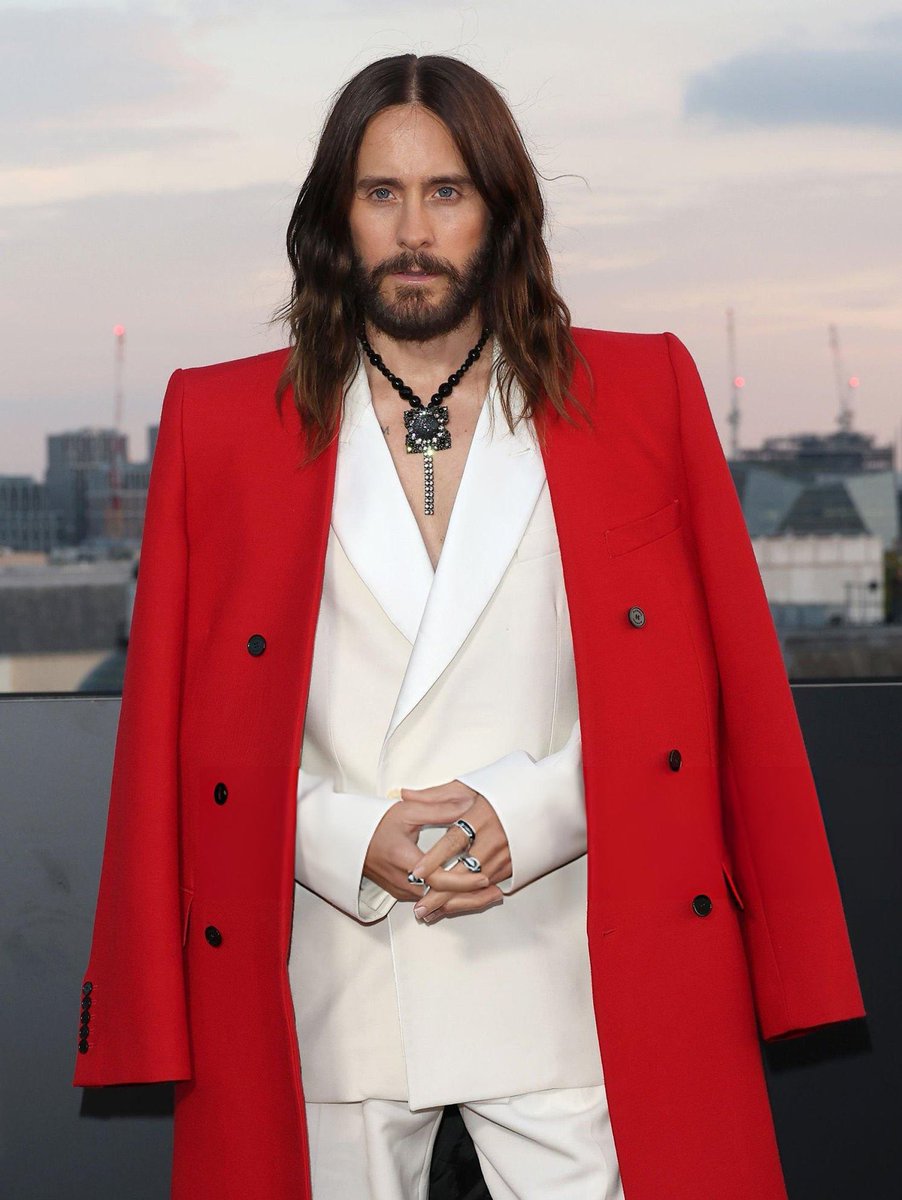 MaggotStitch's tweet image. Look how good Jared looks! #Try #JaredLeto #DisneyInLondonUK