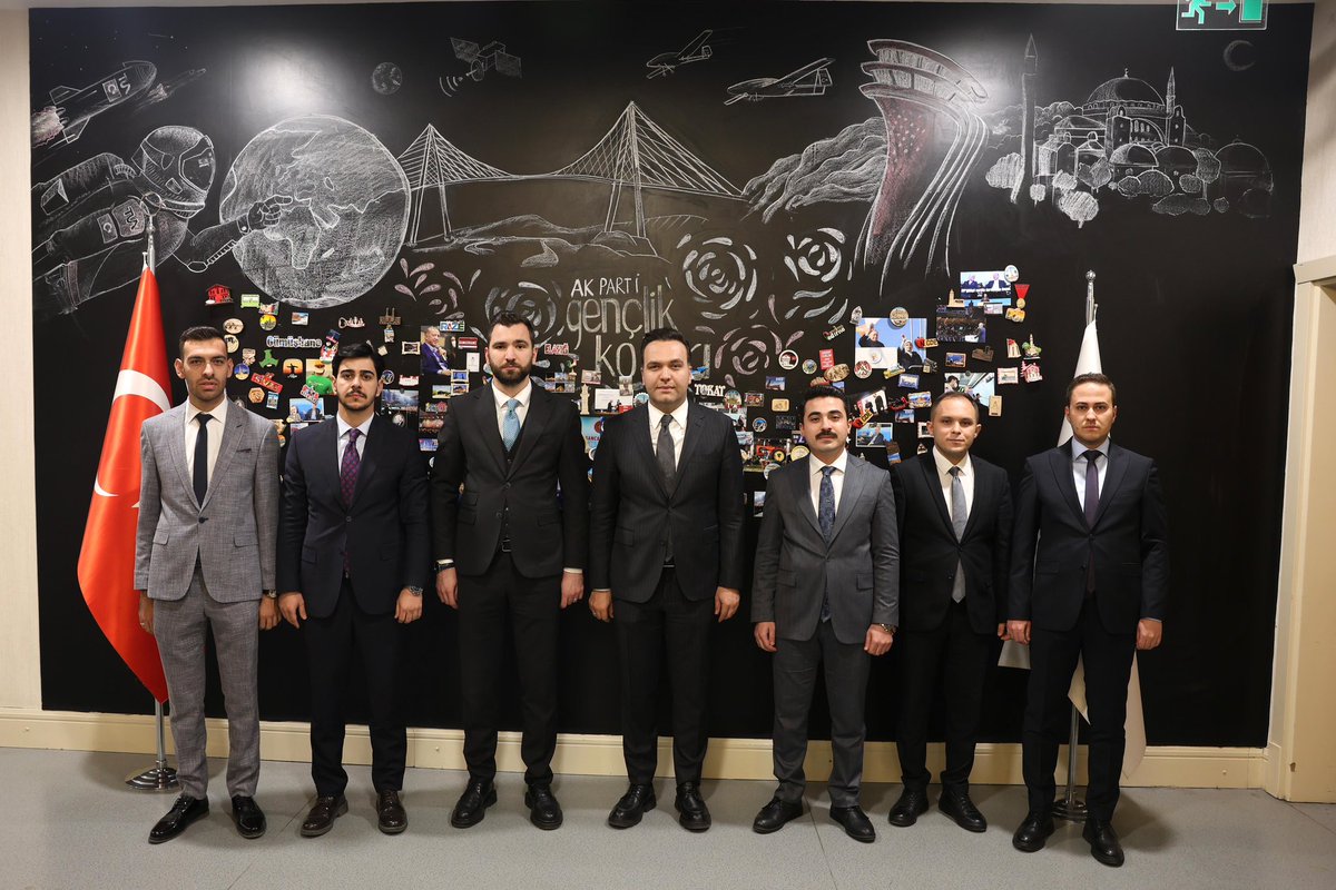 Meram İlçe Gençlik Kolları Başkanlığına Abdullah Çimen atanmıştır.

Görevi devreden Hasan Hüseyin Işık’a emekleri için teşekkür eder, Abdullah Çimen’e yeni görevinde başarılar dileriz.

<a href="/avyusufibis/">Yusuf İBİŞ</a>
<a href="/osmannazlier/">Osman Nuri Nazlıer</a>
<a href="/avibrahimkelek/">İbrahim Kelek</a>
<a href="/akgenclikkonya_/">AK Parti Konya İl Gençlik Kolları Başkanlığı</a>