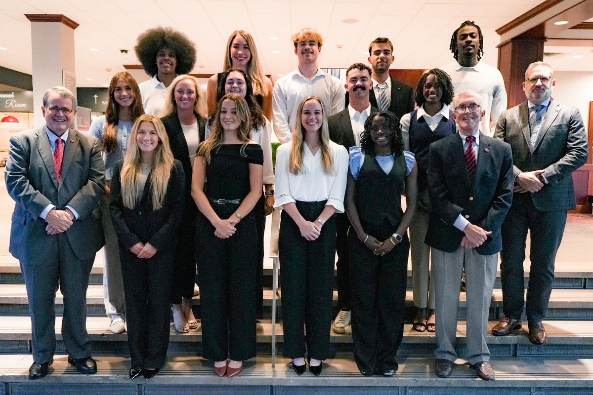 Congrats to Mia for being inducted into LEAD on Monday‼️

#GoDawgs