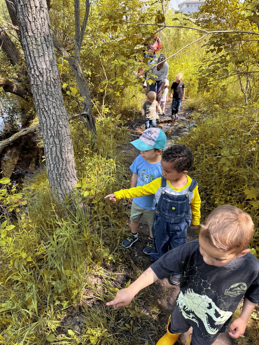 Check out our early childhood programs in October for ages 2-5:

Little Explorers Playgroup: Thu 10/9 and 10/30 at 10 - 11:30am

Nature Tots: Wed 10/15 at 10-11:30am

Sign up your little one for any of these programs on our events calendar: riveredgenaturecenter.org/calendar/month…