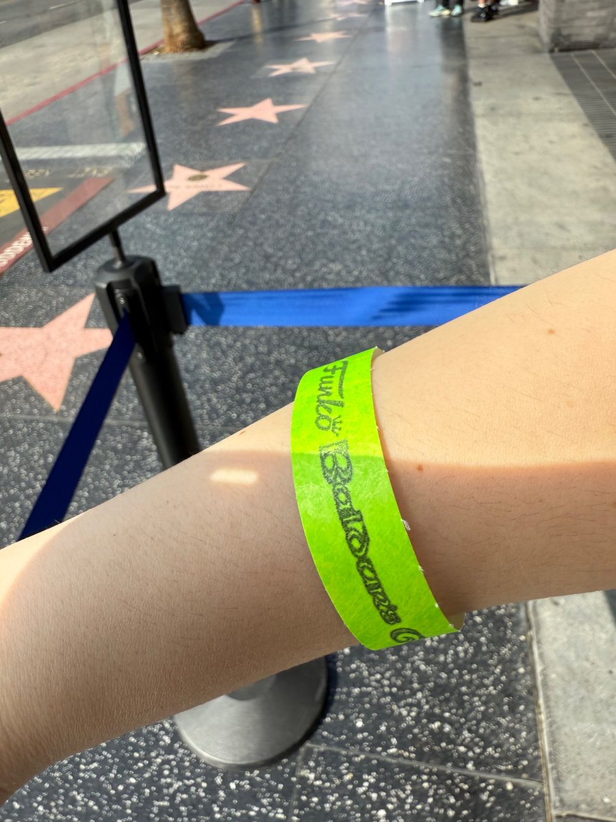 Alyssa Holmes tweet media