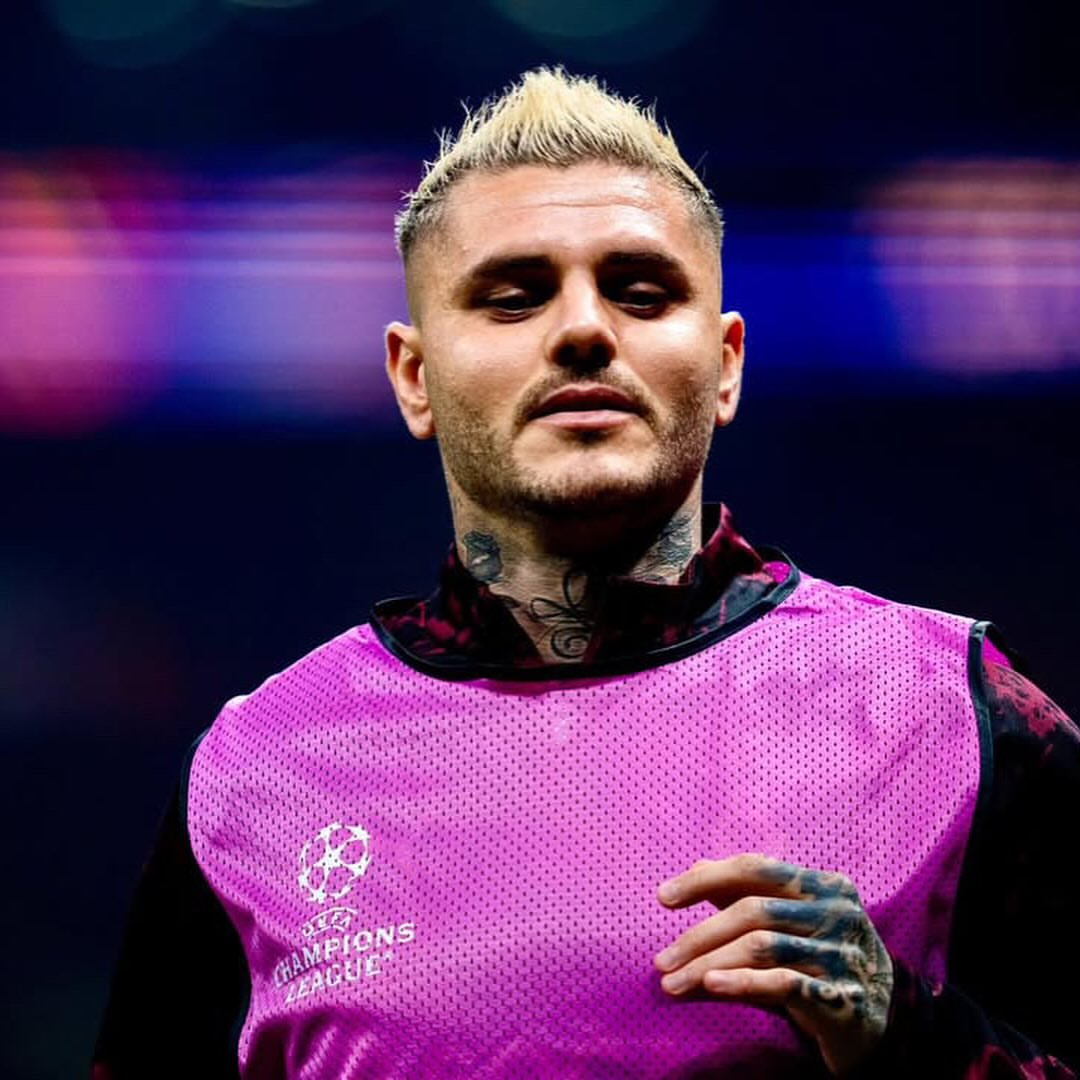 Hüseyin Kıyıcı: "Icardi'nin kilo fazlası var evet. Hazır değil, doğru. Ama bu adamın Fenerbahçe başkanı Ali Koç'la verdiği mücadeleden tutun da Okan hocaya kalkanları açmasıyla beraber başkadır. Fenerbahçe'nin 30 milyon verdiği Duran şimdi nerede? Adam ortada yok. Bu adam yine