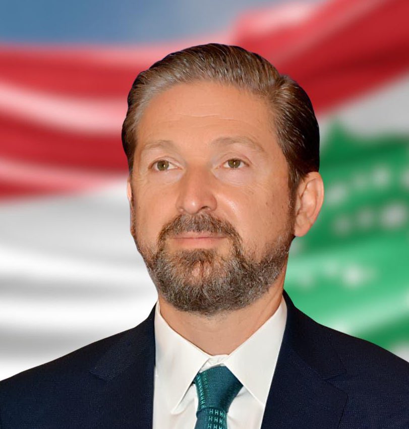 أجريت اتصالات بوزير المالية ياسين جابر ووزير الأشغال والنقل فايز رسامني، طالباً منهما التدخل السريع لمعالجة الإشكالية المرتبطة بعمل الجمارك في مرفأ طرابلس والتي تؤثّر بشكل كبير على حركة المرفأ.

وقد تلقيت وعداً جازماً من الوزير جابر الذي ابدى كل الاهتمام والتعاون والتفهّم بمتابعة