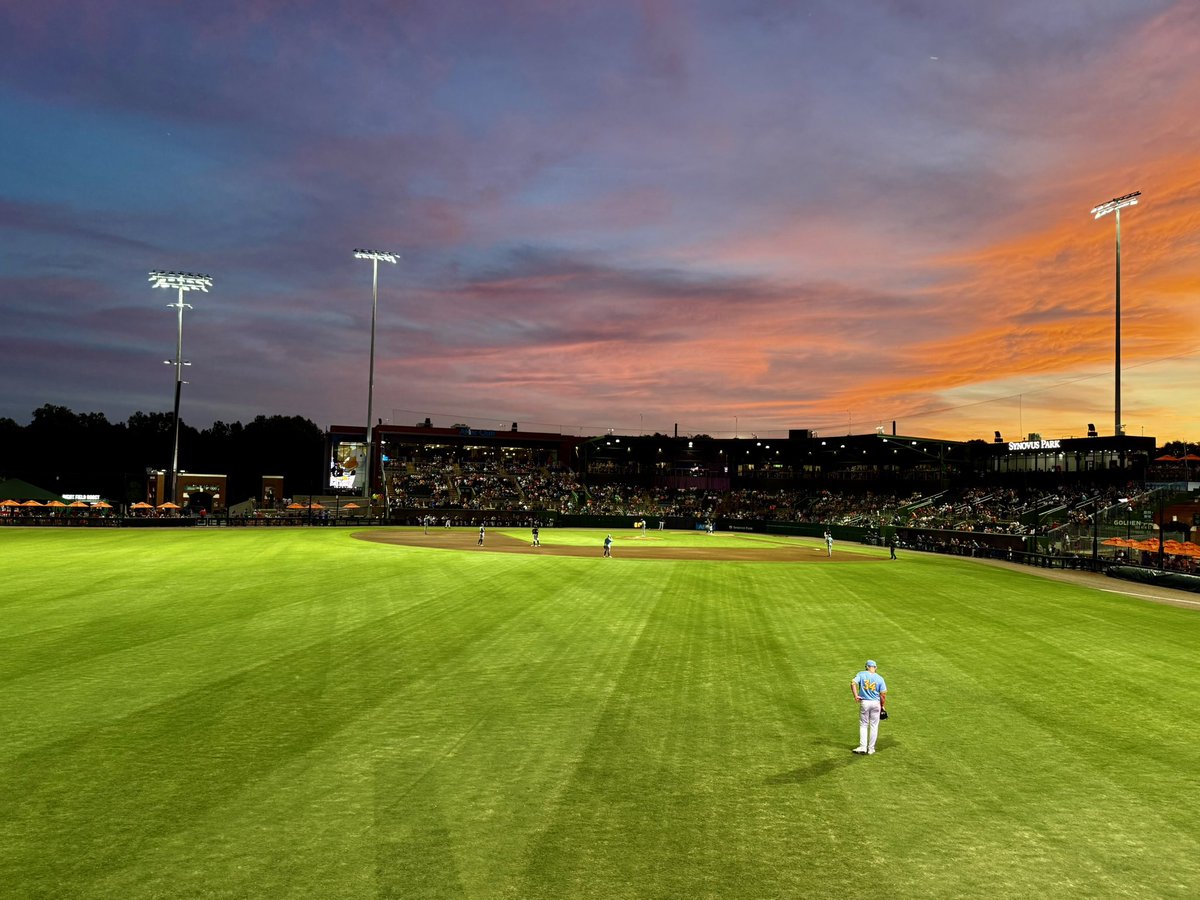 Year 1 ✅

Thank you, Columbus, for showing compassion, a love for baseball, &amp; for welcoming a kid from CA to your community and on your airwaves.

A special thanks to GM Pete Laven and the incredible staff he assembled as well.

There are great things ahead. Excited for 2026!