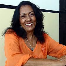 RaudelT76's tweet photo. 4 de octubre de 1951, nace en La Habana Alina Rodríguez, profesional actriz cubana más relevante de todos los tiempos, admirada por sus excepcionales dotes histriónicas y muy querida por su nobleza como ser humano.
#TenemosMemorias  #CubaEsCultura  #LatirAvileño https://t.co/ACzRNXrngD