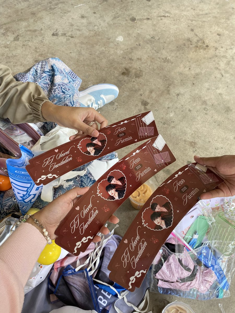 special thanks buat bala bantuan di tengah panasnya jis huehue <a href="/NJM_ID/">NA JAEMIN INDONESIA 🇮🇩</a> <a href="/2313TEAM/">Nomin</a> #7llinWithHaus