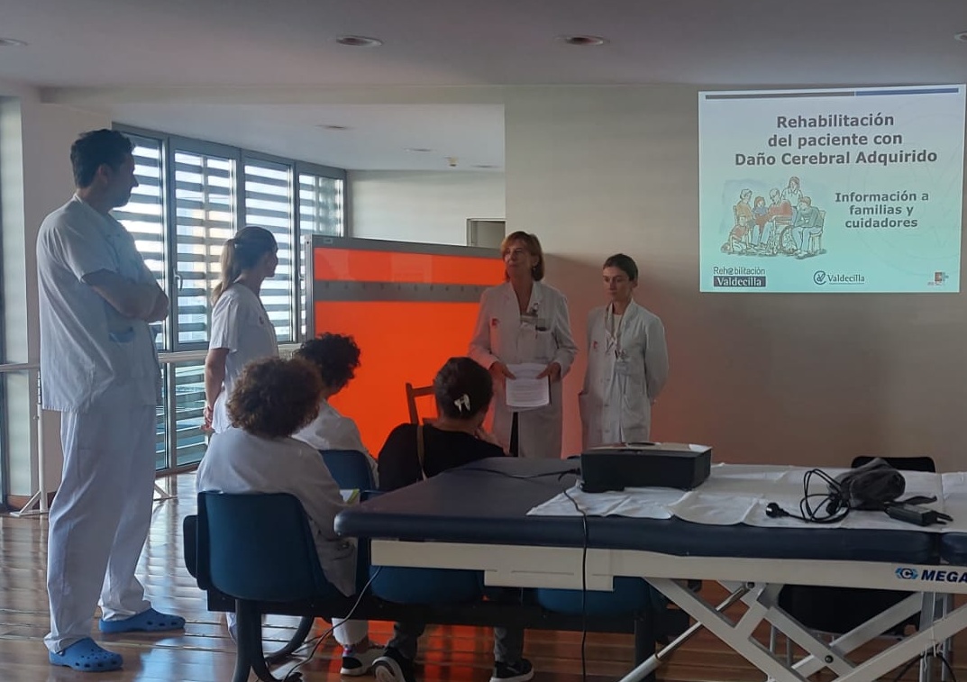 Iniciamos la Escuela de Familias de pacientes con #DañoCerebralAdquirido en <a href="/HUnivValdecilla/">Hospital Universitario Marqués de Valdecilla</a> La colaboración de la familia es fundamental en #Neurorrehabilitación  Queremos facilitar la comprensión de esta nueva etapa y ofrecer estrategias para afrontarlo <a href="/SERMEF_es/">SERMEF</a>