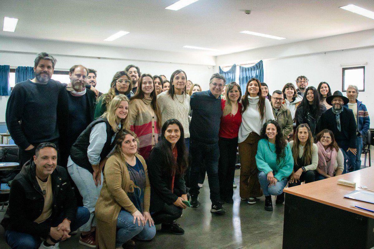 Todos los éxitos en esta cursada a los y las estudiantes que están disfrutando de esta nueva instancia de formación. Aguante la educación pública.

<a href="/tamarabas/">Tamara Basteiro</a>