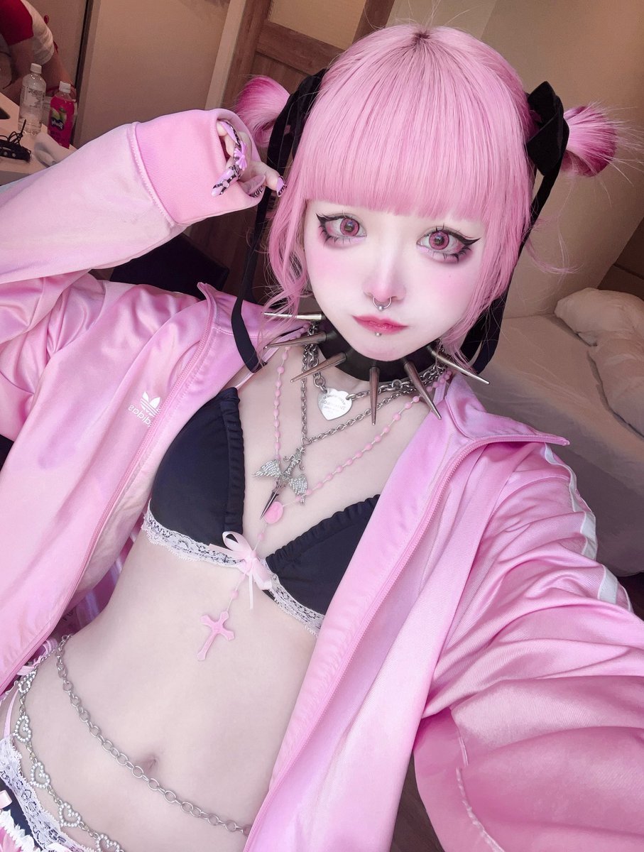 Post by kuua on X: 👙