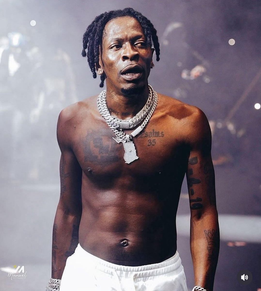 jayden_wap's tweet photo. JUST IN 🚨: Grammy Academy has just approved African dancehall king Shatta Wale’s (@shattawalegh) Street Crown 🎵 for official consideration #VoiceOfTheCrownEP https://t.co/g9edUfBXmq