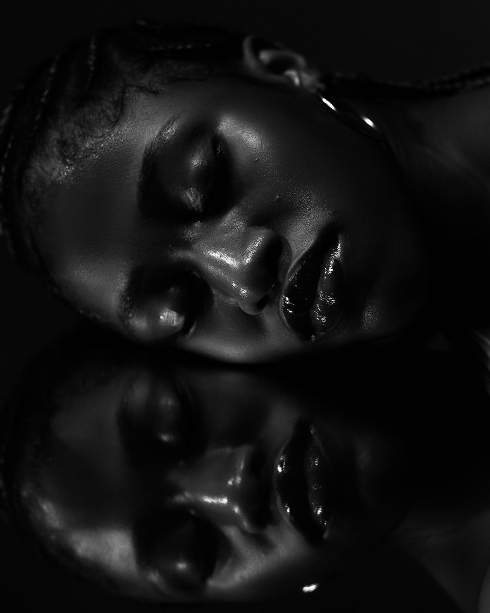minnie_boujee's tweet photo. Two shades ✨✨
#facemodel #DiorSS26 #modeling https://t.co/hCw8YCHo4n