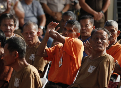 ProfHeist's tweet photo. @inquirerdotnet Most of these inmates were wrongfully accused and definitely have a lighter criminal offenses/cases compared to Du30. 

May nagsalita ba na senador na NAKAKA-AWA ang kanilang kalagayan sa kulungan?

CAN YOU IMAGINE HOW THESE PEOPLE COPING NOW? https://t.co/Y7azDKBytY