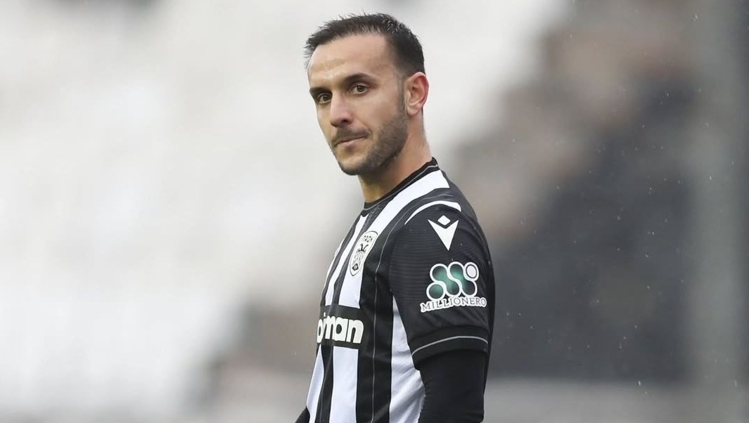 Joan Sastre: «Esperamos un partido competitivo ante el Celta y venimos a por la victoria», lavoz.gal/1kiua1

El jugador mallorquín del PAOK destaca que al equipo vigués le gusta «tener mucho la pelota, llegar arriba y crear ocasiones».