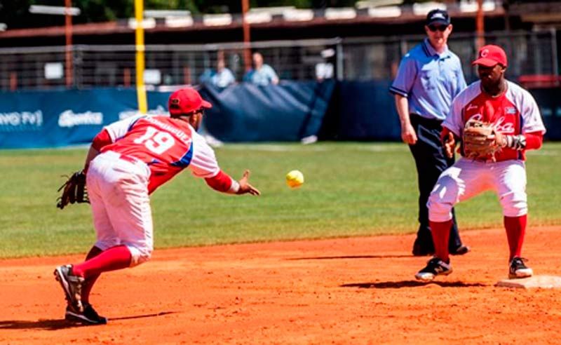 Dos holguineros en la preselección nacional de softbol masculino
Un total de 27 jugadores fueron convocados para integrar la preselección cubana de softbol masculino