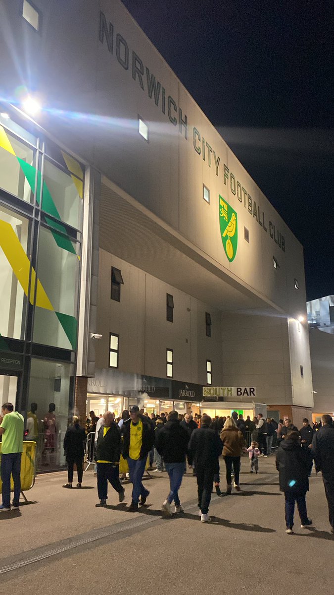 Back at Carrow Road 💛💚 OTBC!! <a href="/NorwichCityFC/">Norwich City FC</a> #finnishcanaries