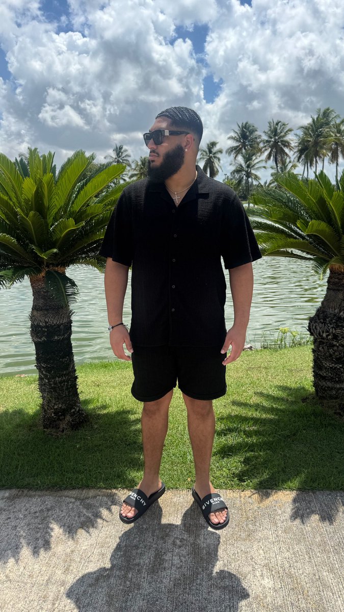 MannyStackss's tweet photo. 🖤🖤🖤 https://t.co/a4fWhRyzQg