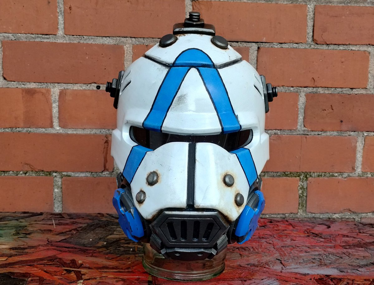 CosplayCommand's tweet image. 1:1 scale, #3dprinted #Borderlands4 Psycho mask.
The files for this are available from @Galactic_Armory