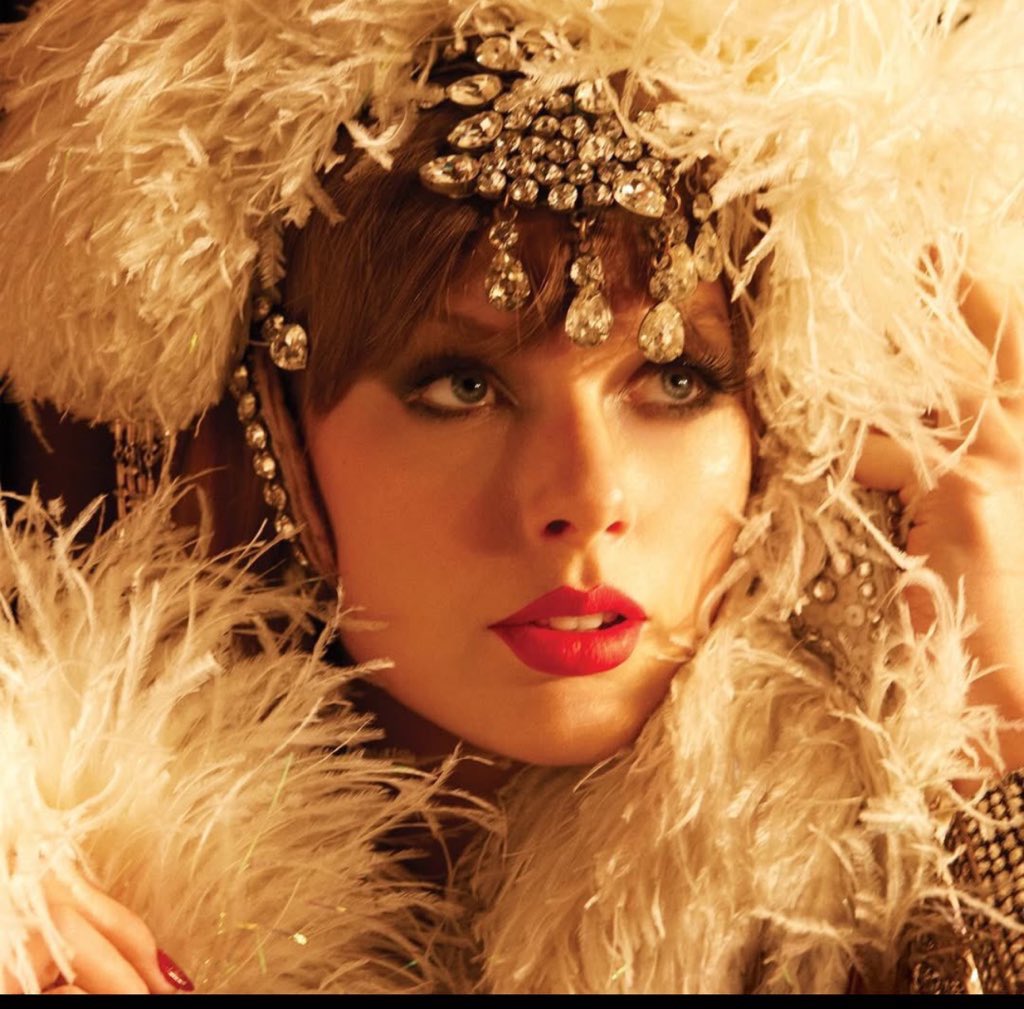 SwiftNYC's tweet photo. Potential #TSTheLifeOfAShowgirl lyrics from @Spotify & @AppleMusic ❤️‍🔥

“Oftentimes it doesn’t feel so glamorous to be me.”

“Keep it 100.”

“I heard you calling.” 

“They don’t make loyalty like they used to…” 

“All I ask is for your loyalty…”

“Everyone’s unbothered til they’re not.” 

“You wanna take a skate on the ice inside my veins?” 

“You’re only as hot as your last hit, baby.”