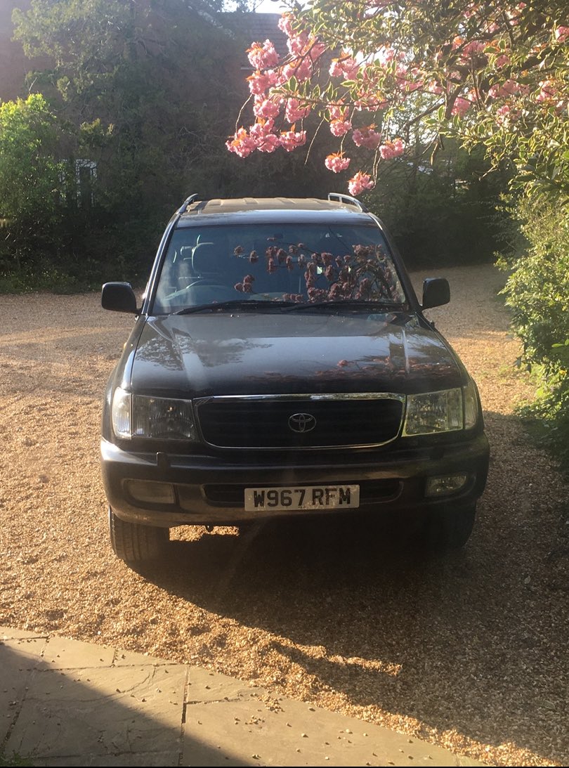 SteveCran's tweet photo. @CrumblingDad Attached? Absolutely. Been with me through thick and thin for 25 years. Part of the family. https://t.co/ZTCKWyIzGN