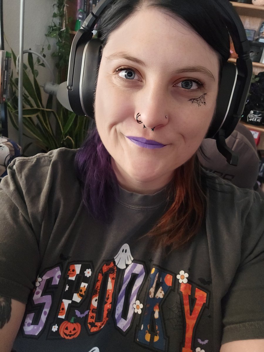 Gothicgddess's tweet photo. It's October! That means spooky games all month long on my Twitch and tik tok 🖤 

#twitchaffilate #spookyseason https://t.co/Ph34iQ5ejG