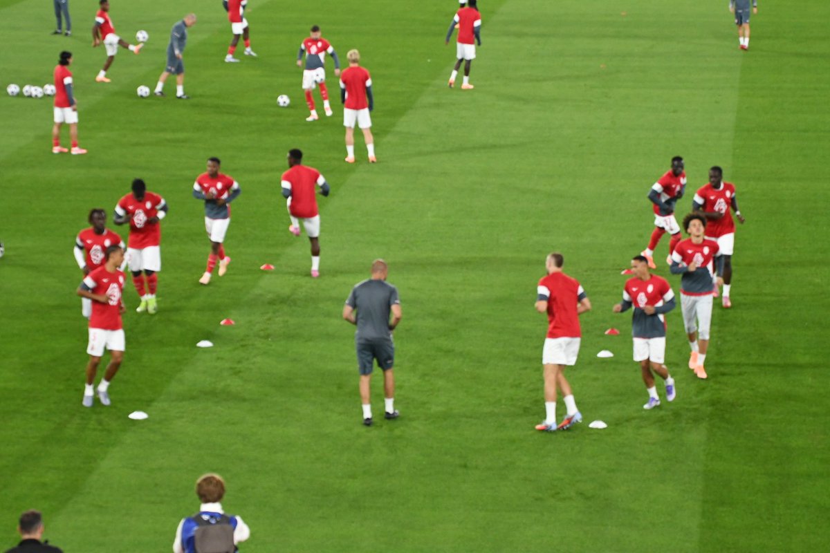 XaVero06's tweet image. 1/2
Échauffement monégasque.
#ASMMCI