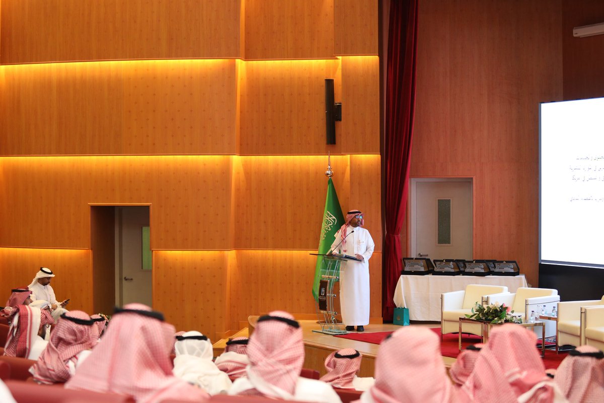 saudi_HCC's tweet image. عقد النادي السعودي لرأس المال البشري في مقر جامعة الأمير سلطان لقاء بعنوان مقهى الموارد البشرية يوم الثلاثاء جمع خبراء وممارسين تحت سقف رسم إثراء المعرفة وتبادل الخبرات شملت سبع محطات تمثل مهام الموارد البشرية في كل محطة خبير قدم طرح ثري ونقاش تفاعلي لتجارب الممارسين في المجال.