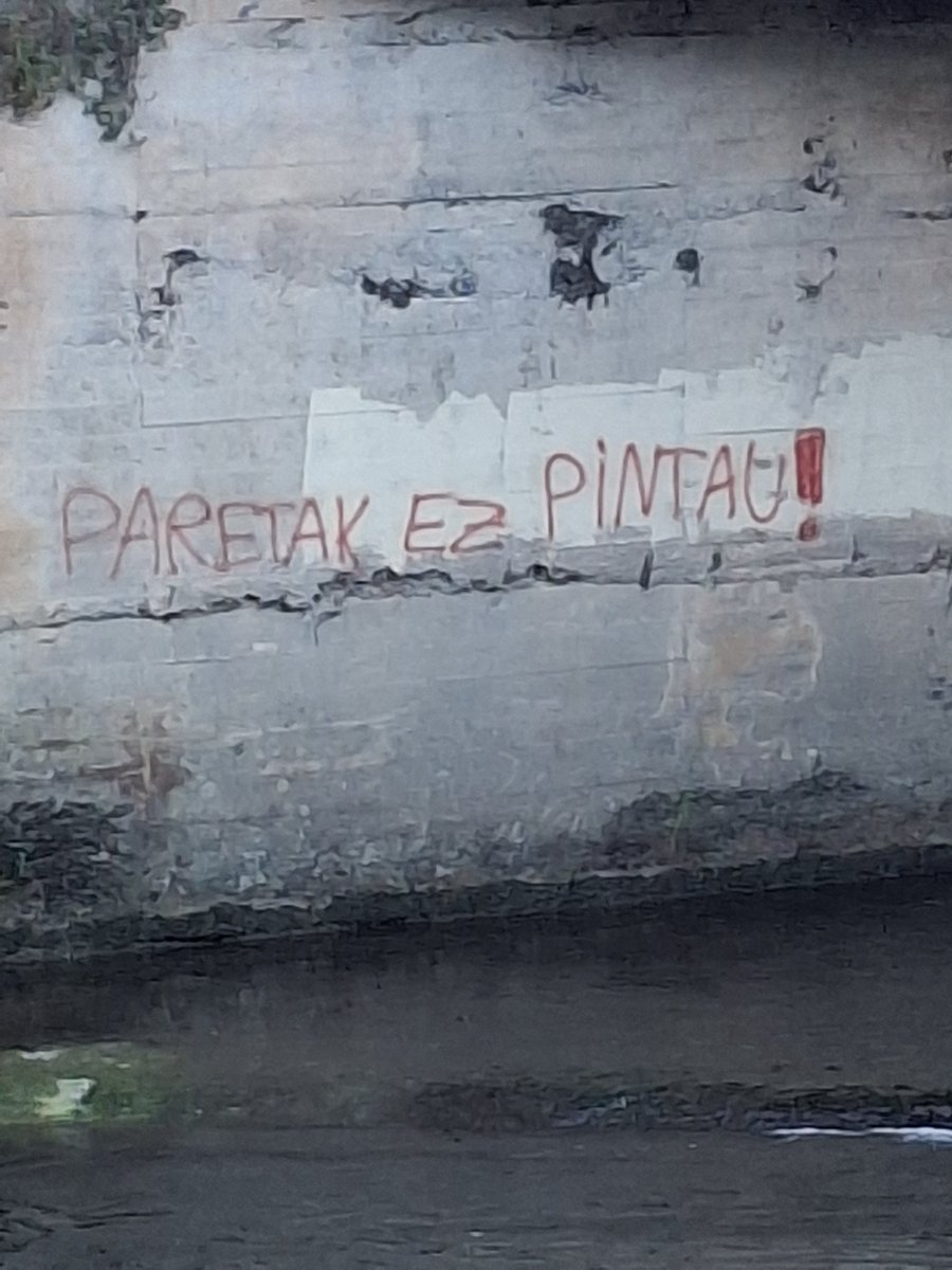 Paretak ez pintau !