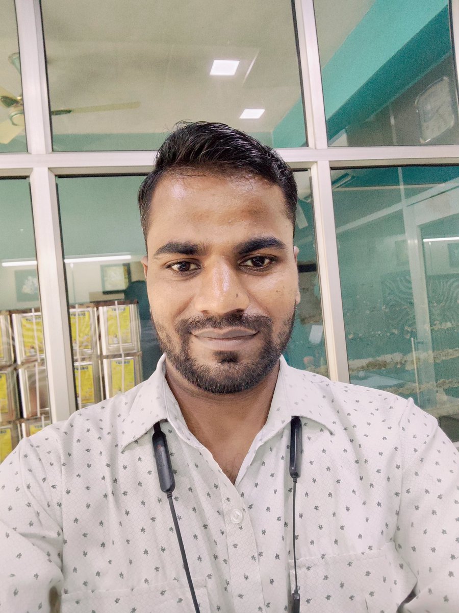 आज 2 अक्टूबर को मेरा जन्मदिन 🎂 है ,
आप लोग चाहो तो अपने छोटे भाई को शुभकामनाएं दे सकते हो 🌸🥀🏵️🎂🎂
#VivekRathour