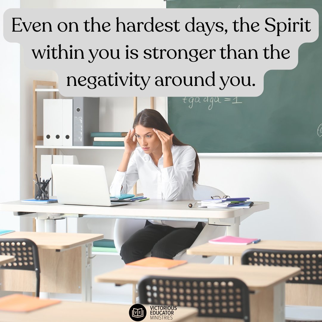 JackieMinorVEM's tweet image. When negativity rises, let God’s Spirit remind you that His hope is greater, His peace is deeper, and His light is brighter than the darkness. #victoriouseducator #BrightFuture #fantheflame #HolySpiritPower #TakingJesustoSchool #WednesdayEncouragement #WednesdayMotivation