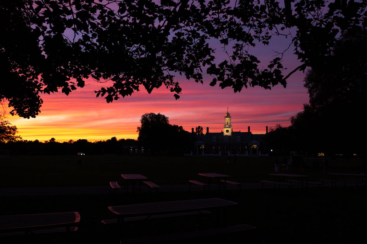 Sunsets on the Circle are back and better than ever!