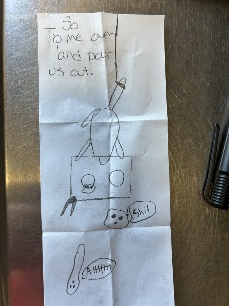 HiImLoganJames's tweet image. Blockhead sings a nursery rhyme. #PorcelainMade