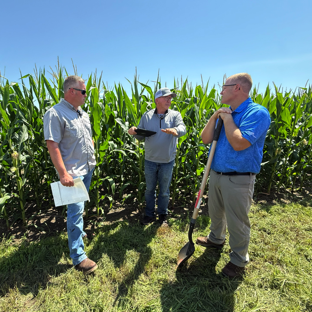 Crop_Nutrition's tweet image. Scouting season is still in full swing on #FrontierFields! Travel to Illinois, then up to Minnesota to see what Makenna Frantz and Harmon Wilts are discovering in their #BioPath trials. 👀​

Spoiler alert: We've got in-field insights from new guest stars, too. ⭐️