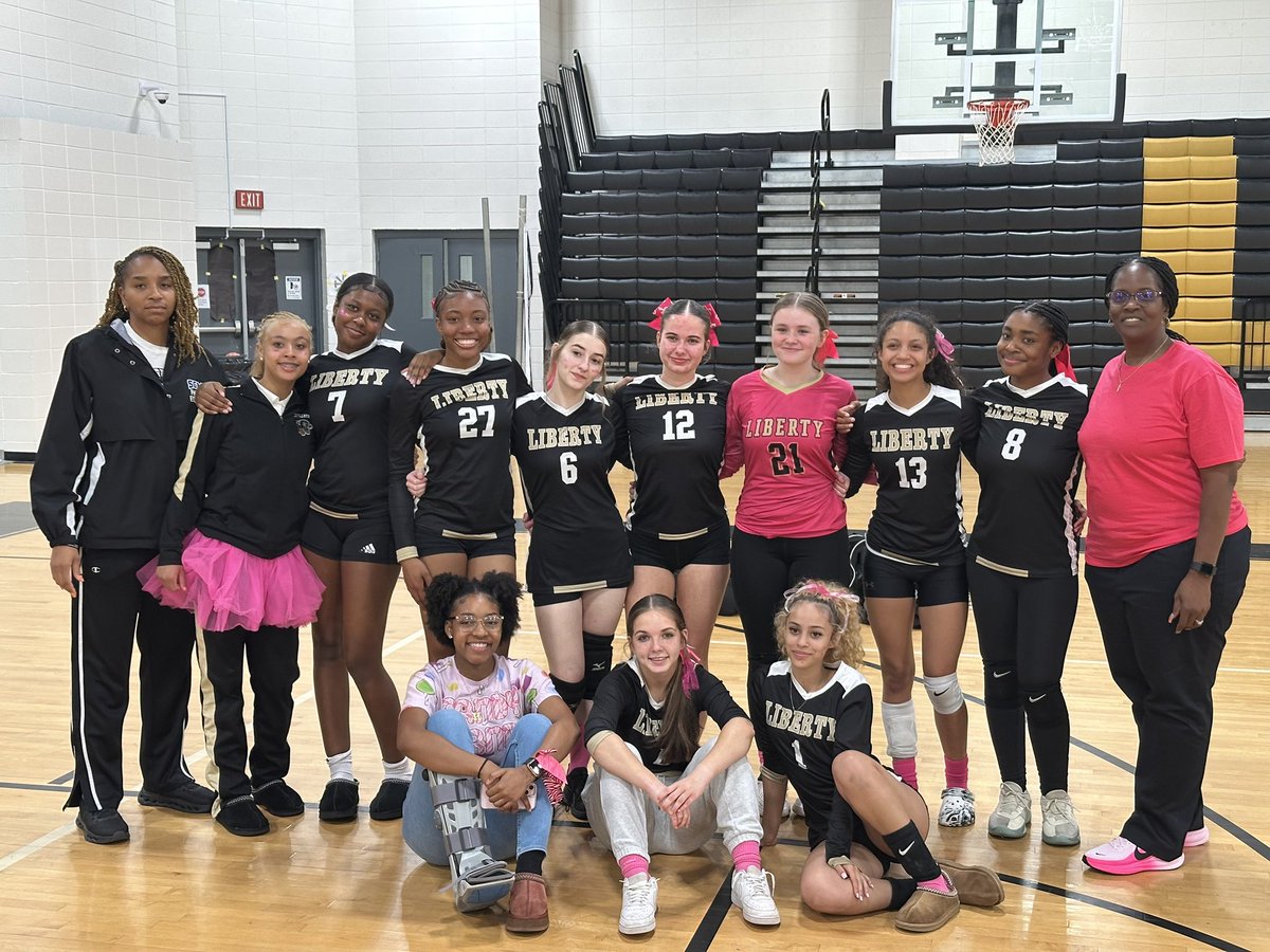 AlyssaAiello29's tweet image. Huge win last night in the 1st Round of Region play. Moving on to Round 2 tomorrow night in a tough match up against Islands HS!!🏐 💪🏼
#Class2029 #Libero #DS
@PrepVolleyball
@DirectRecruits @CoastRecruits
@GACACoaches
@RecruitGeorgia2
@ccprospects23 @whosupnext23…