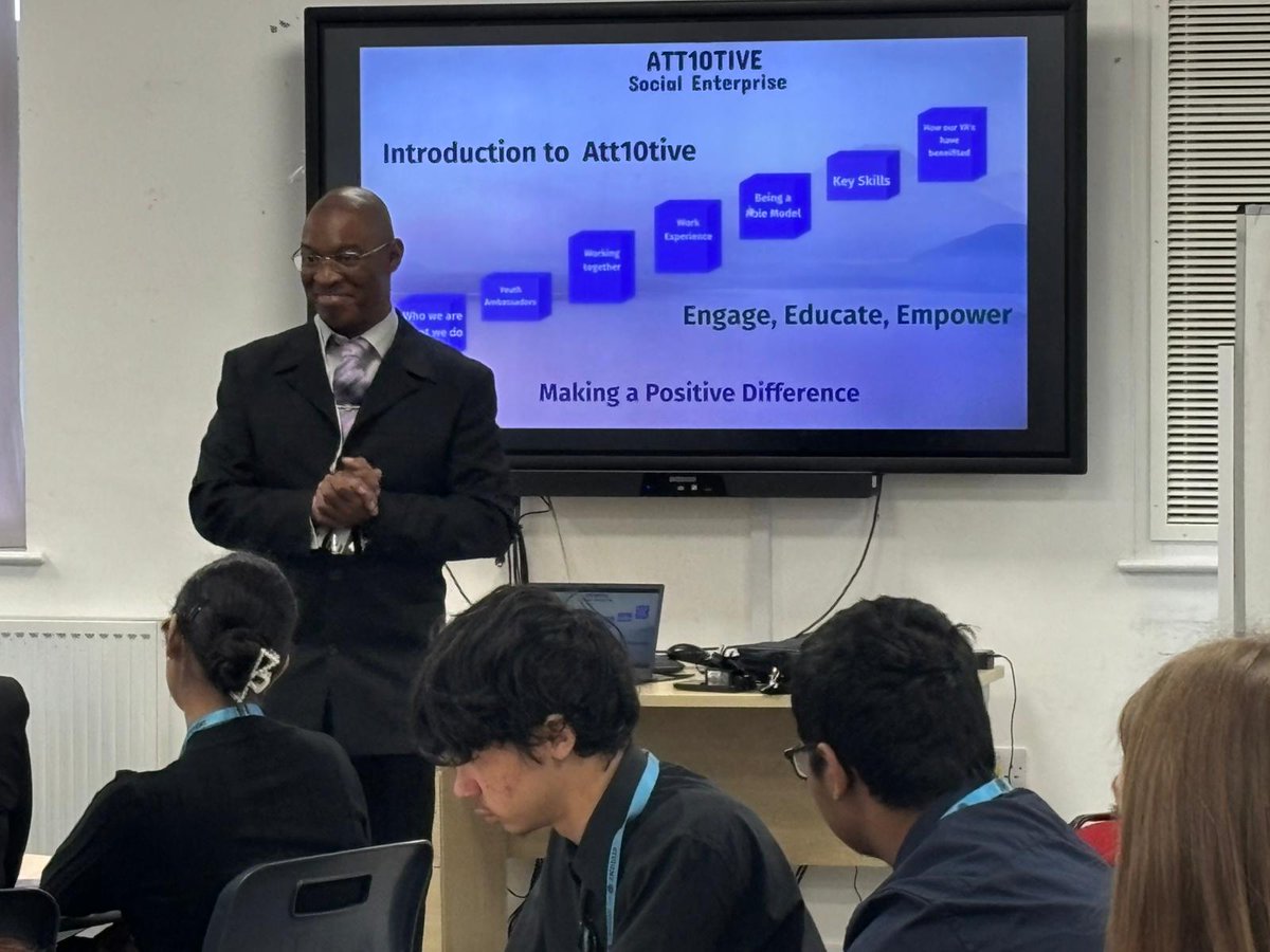 StockwoodPk's tweet photo. Our new Year 12 students got introduced to @att10tive Social Enterprise today with an informative and engaging session delivered by Montell Neufville.

@advschools @HarrietMills86 https://t.co/DiCrObHGL6