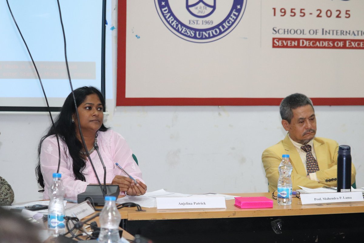 Day 2 of #CSAS #YSC2025 Young scholars dive into vibrant discussions on #RegionalismReimagined and #GenderedAftermathofConflict, fostering knowledge sharing &amp; collaboration!

#YSC2025  #CSAS #SouthAsia
#AcademicConference  #Research
#ScholarlyExchange #AcademicCommunity