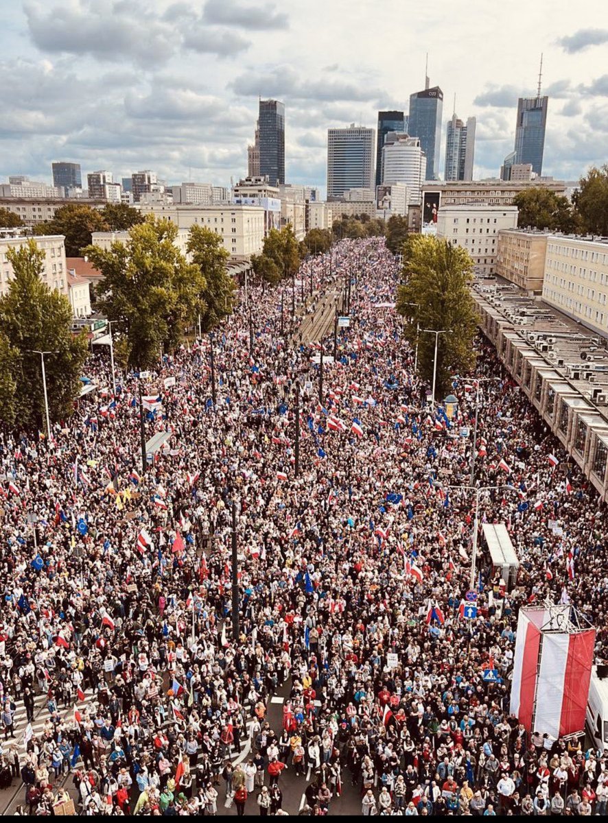 Dwa lata temu szliśmy, i doszliśmy, do wolności. Nie ma żadnego powodu żebyśmy ją tamtym oddali.