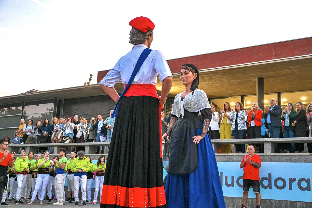 Fantàstica la inauguració del XVII Congrés de la Xarxa Estatal de Ciutats Educadores, <a href="/SomosRece/">RECE</a>, un espai per reivindicar l’educació com a motor de transformació social i per reconèixer el compromís dels ajuntaments i les administracions locals per ser agents educadors. Perquè