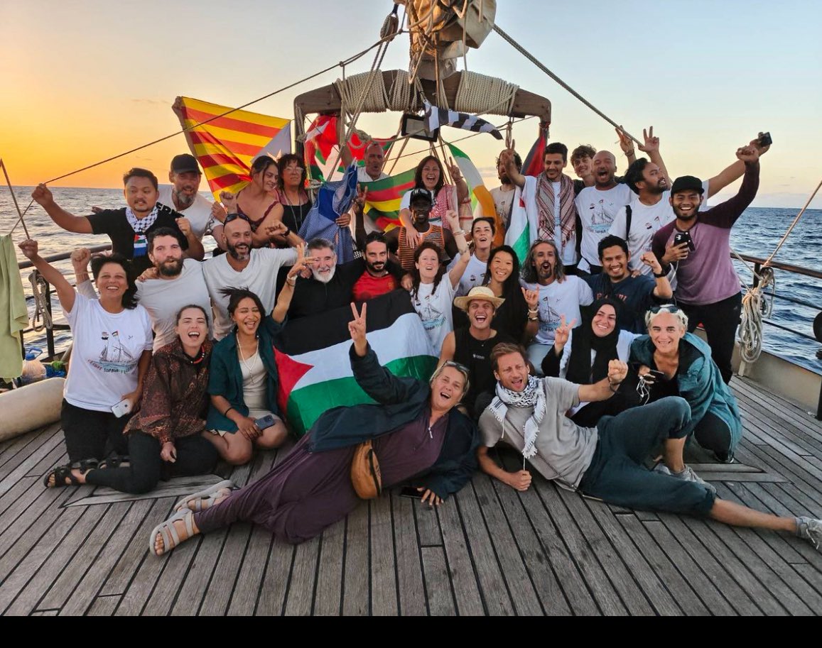 Koca yürekli insanlar 🇵🇸🇵🇸🇵🇸

allahu ekber 
rabbim
mavi marmara
#FreePalestine
#SonDakika