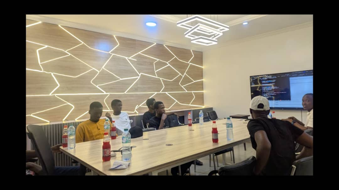 bitdevph's tweet image. This past Saturday, we held the 5th edition of BitDevsPH 🚀
We dived into:
• Building Bitcoin wallets from scratch 🛠️
• Understanding UTXOs 🔑
• And more!
Big thanks to everyone who joined and contributed 🙌