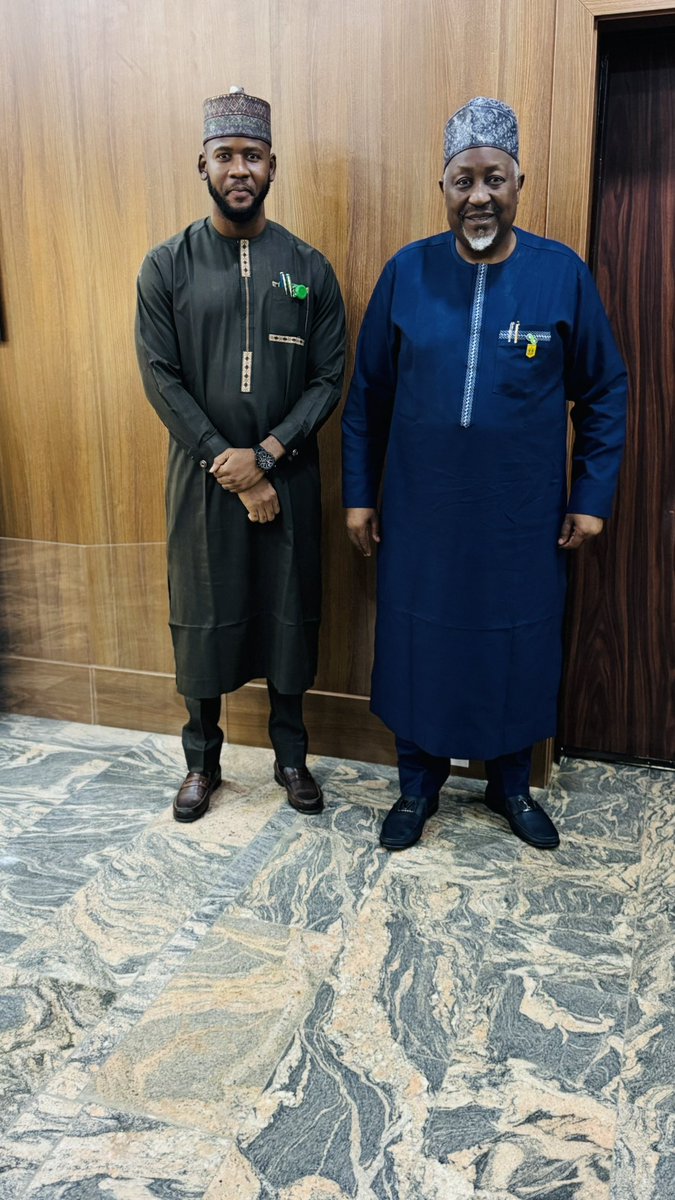 Nasirchamber's tweet image. The President of UNYC met with the Minister of Defence to explore potential collaboration between the Ministry and Nigerian youths. Discussions focused on youth empowerment, national security, and civic engagement. The meeting aimed to identify areas of mutual benefit. #unyc