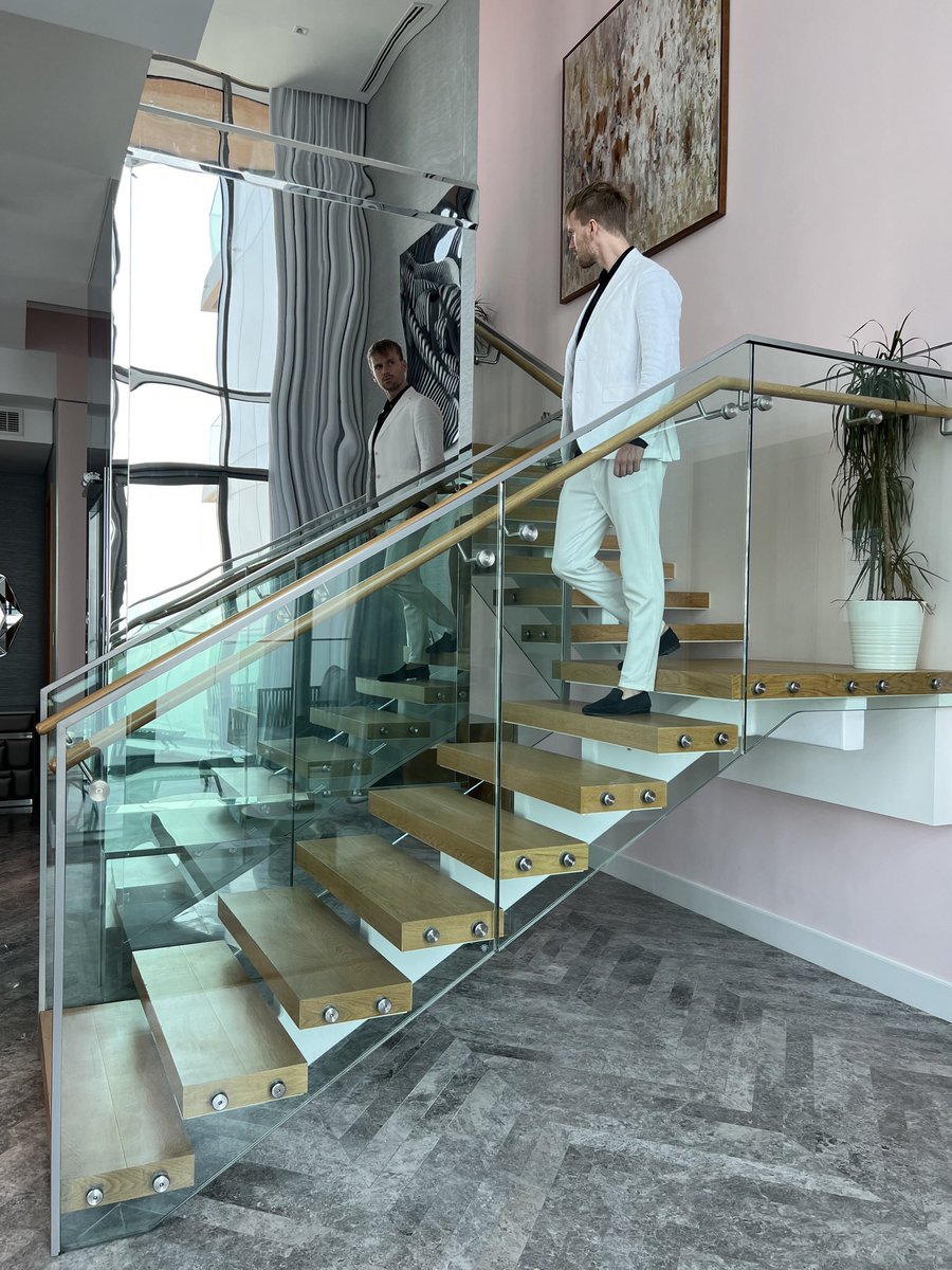 Jesse Meester tweet media